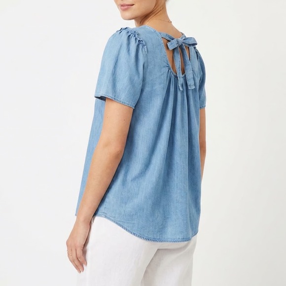 LC Lauren Conrad Tops - LC Lauren Conrad Blouse Womens Medium Blue Denim Pleated Short Sleeve Round Neck